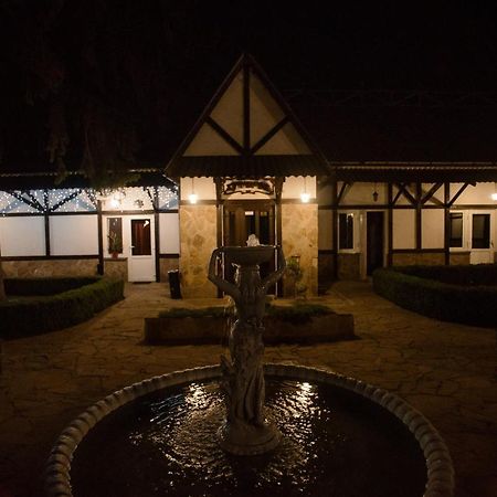 Хуторок Hotel Smila Exterior foto
